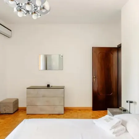 With Two Bedrooms Apartament